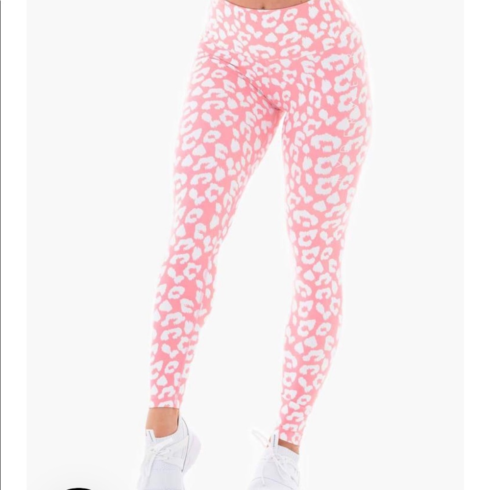 Ryderwear bum scrunch leggings